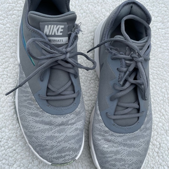 NIKE GREEN/GRAY BASKETBALL SHOES , SIZE 8.5 - Picture 2 of 5